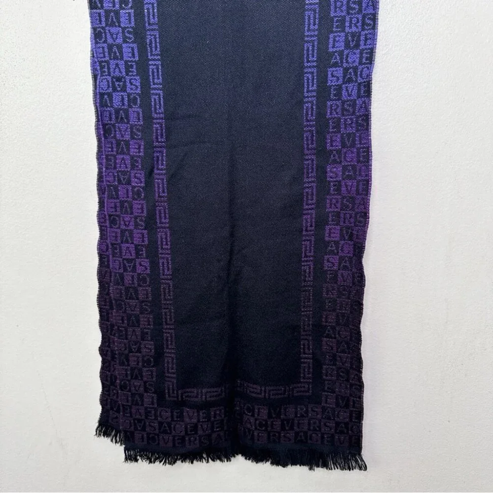 Versace Unisex Purple Ombre Geometric One Size Woven Scarf - Picture 10 of 15